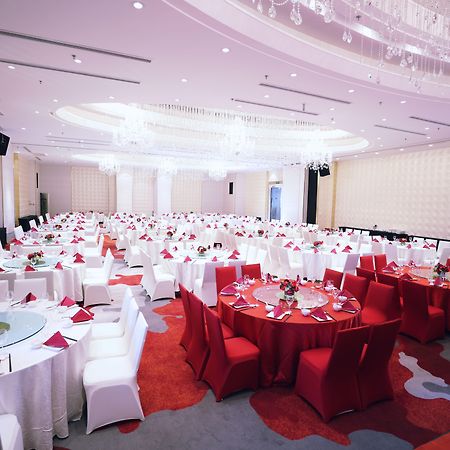 Holiday Inn Shanghai Hongqiao West Qingpu Bagian luar foto